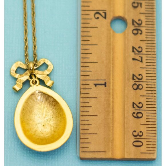 Vintage Mermaid Pendant Necklace 20 Inch by Avon - E3 - Picture 3 of 3